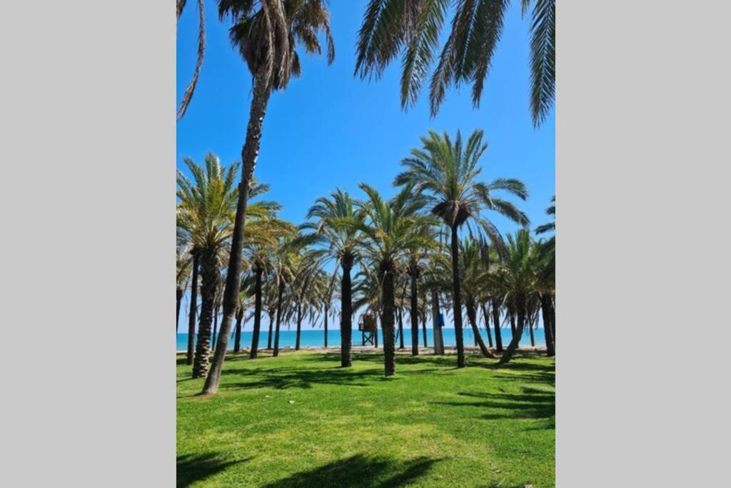 Calmahouse Carihuela Apartment Torremolinos Exterior photo